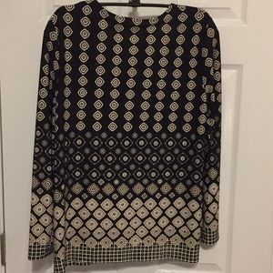 Chico's Tops - Chico’s Size 1 Top in Neutral Colors Chico's Tops - Chico’s Size 1 Top in Neutral Colors